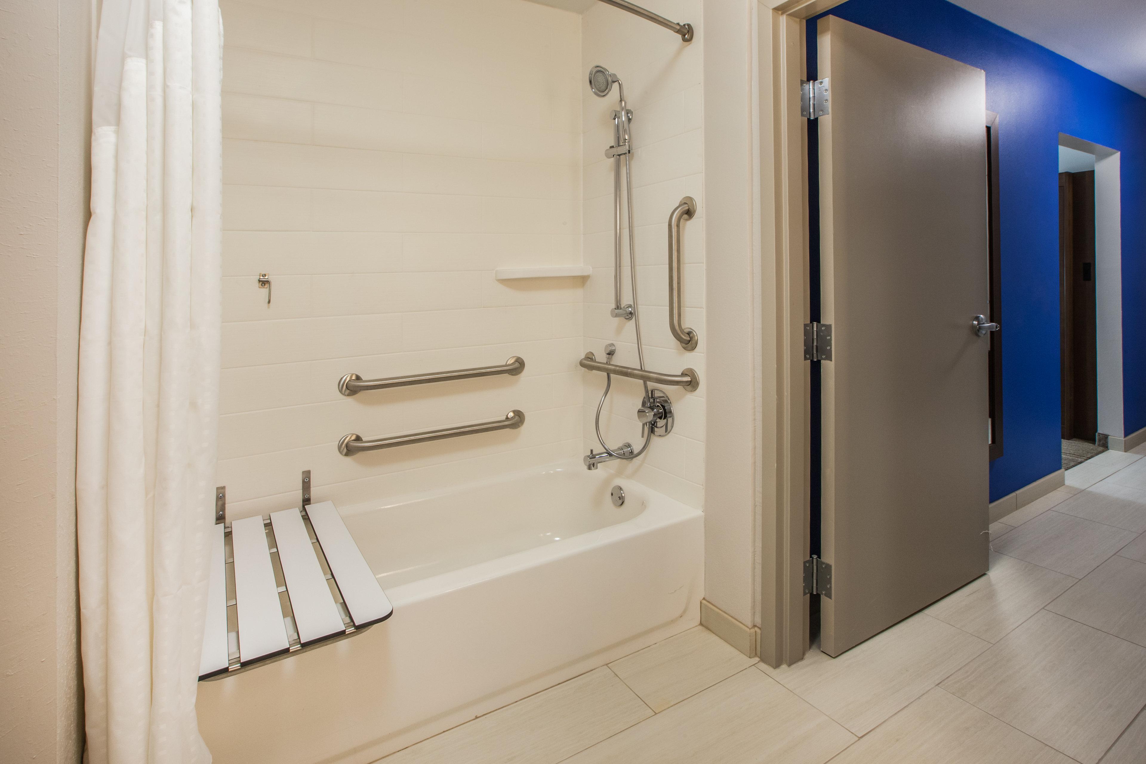 Holiday Inn Express Windsor Sonoma Wine Country By Ihg Bagian luar foto