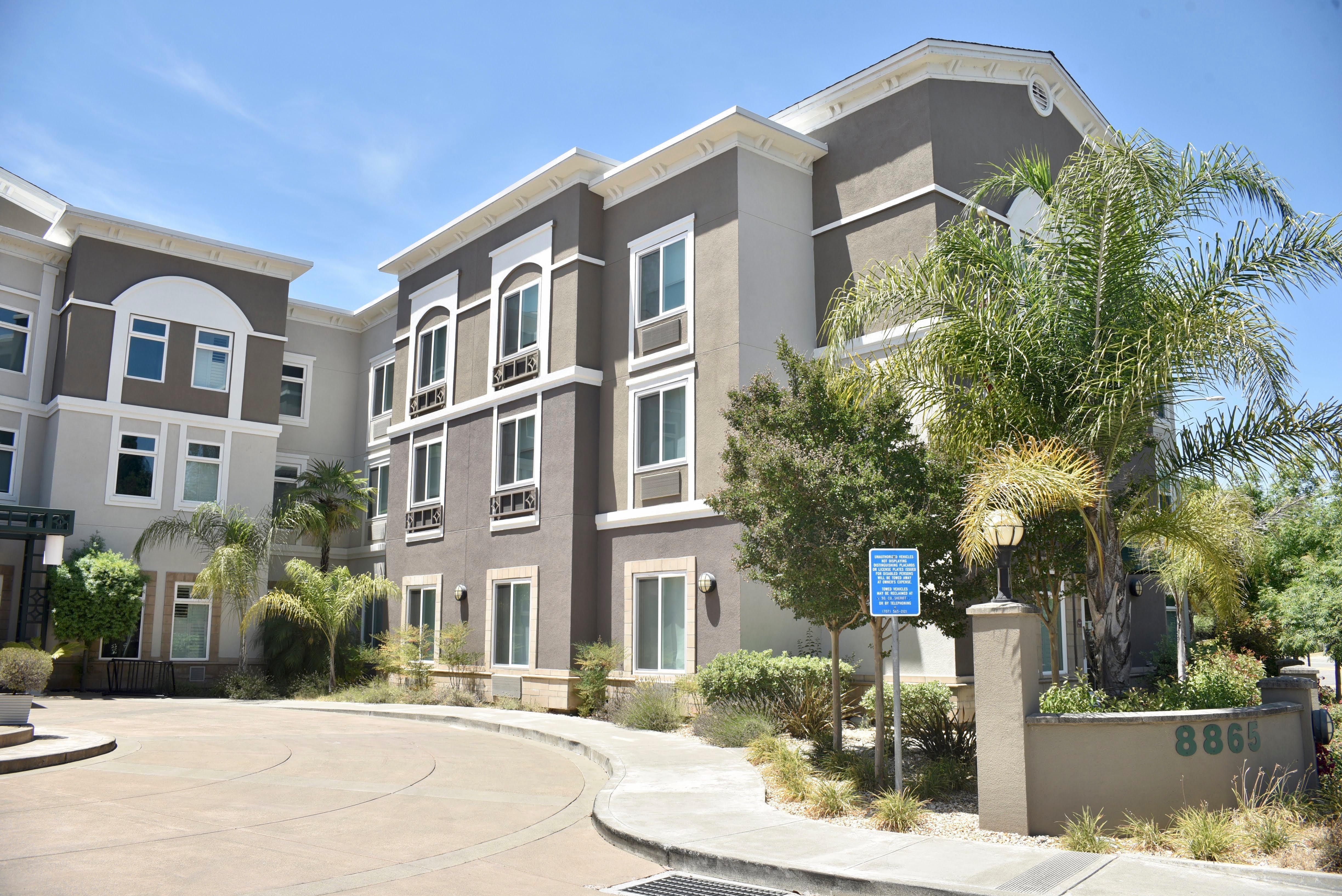 Holiday Inn Express Windsor Sonoma Wine Country By Ihg Bagian luar foto