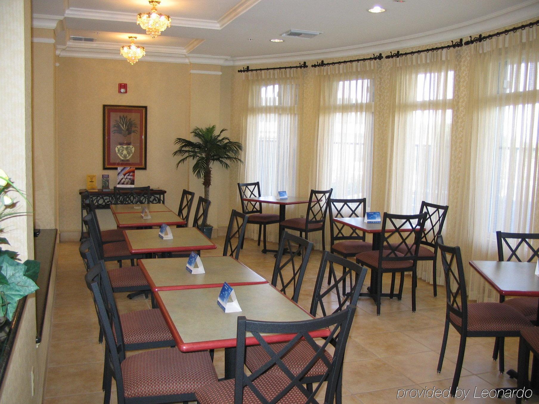 Holiday Inn Express Windsor Sonoma Wine Country By Ihg Restoran foto