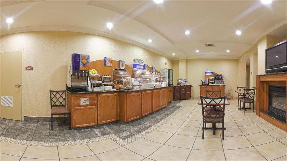 Holiday Inn Express Windsor Sonoma Wine Country By Ihg Bagian luar foto
