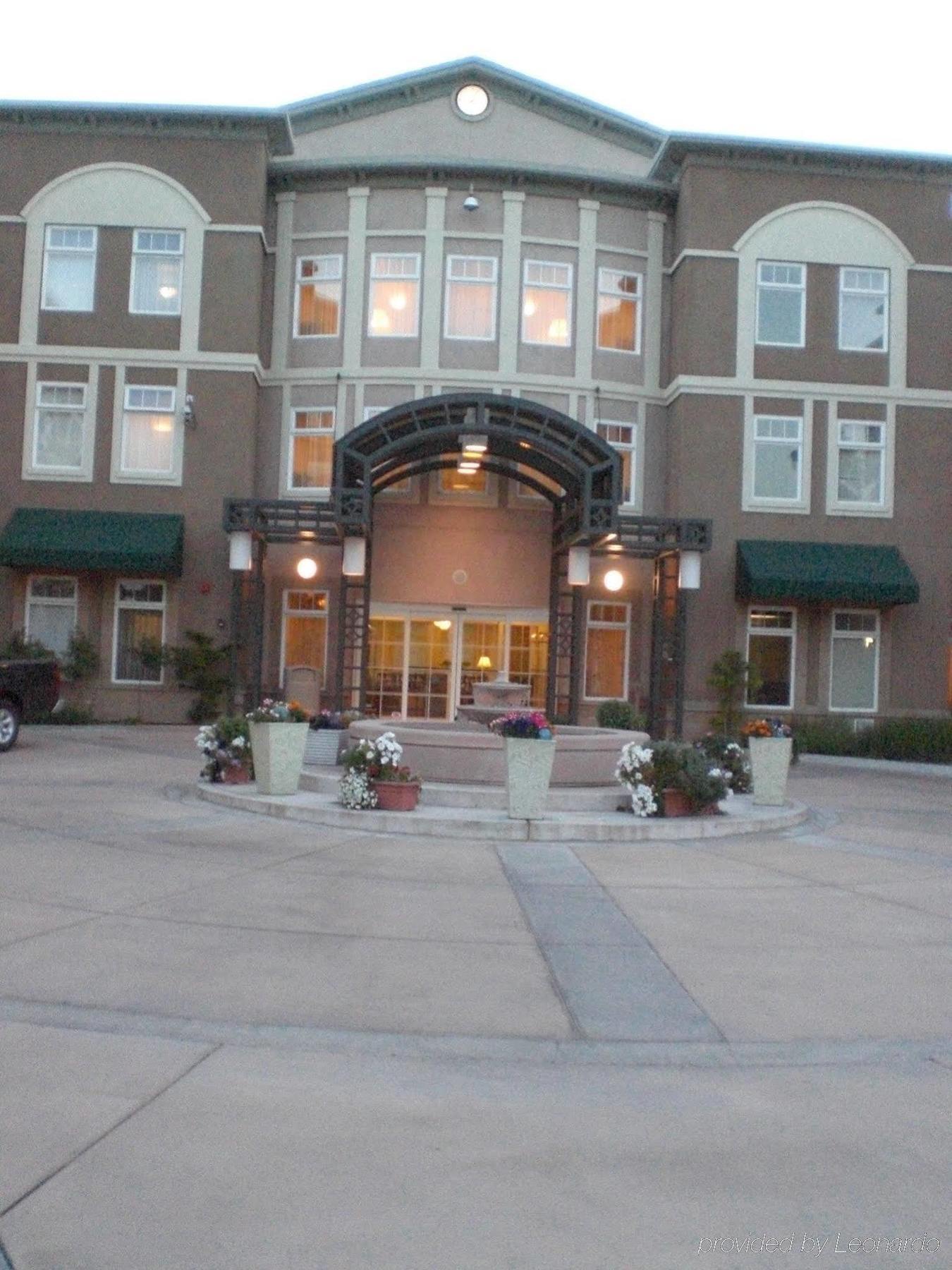 Holiday Inn Express Windsor Sonoma Wine Country By Ihg Bagian luar foto